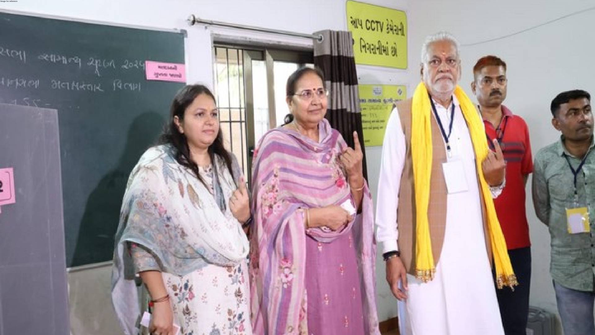 Union Minister Parshottam Rupala casts his vote in his village Ishwariya in Gujarat